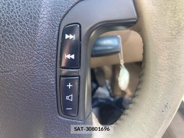 Volvo XC70 2003-12 8884567-16
