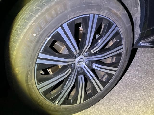 Volvo XC90 2024-08 3687147-6