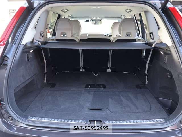 Volvo XC90 2022-10 4604189-10