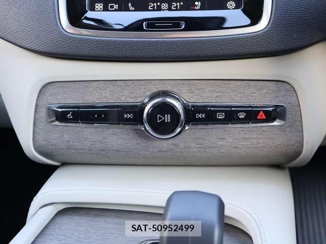Volvo XC90 2022-10 4604189-14