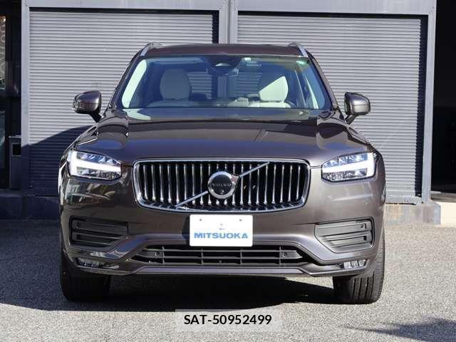 Volvo XC90 2022-10 4604189-1