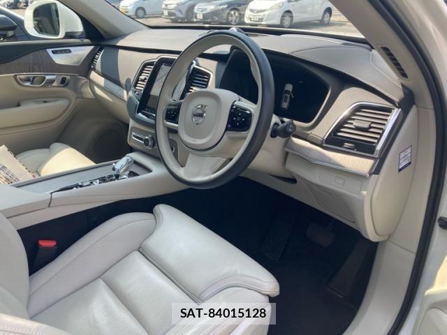 Volvo XC90 2023-08 5882249-10