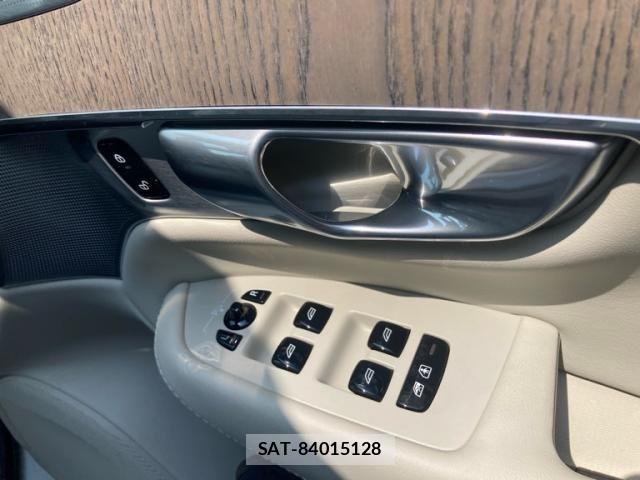 Volvo XC90 2023-08 5882249-12
