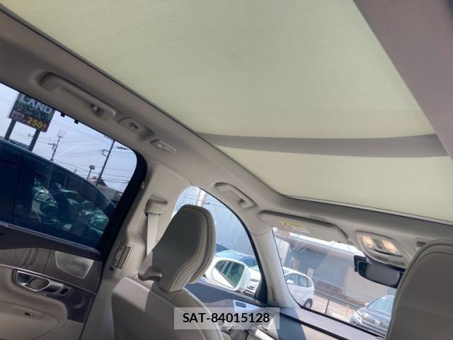 Volvo XC90 2023-08 5882249-16
