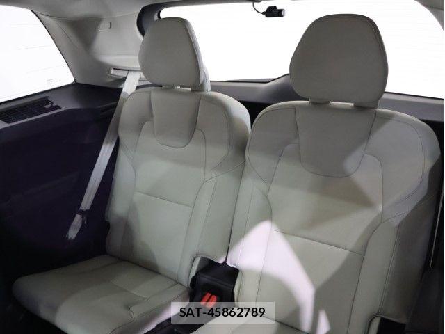 Volvo XC90 2021-03 6022577-7