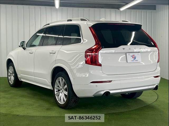 Volvo XC90 2017-09 6547279-16