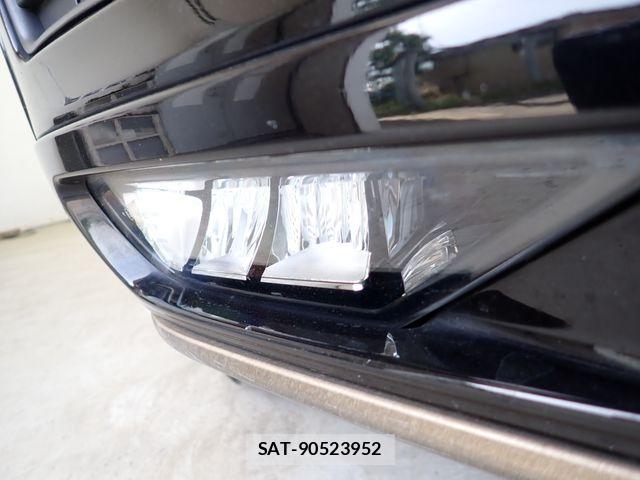 Volvo XC90 2019-06 6615541-10