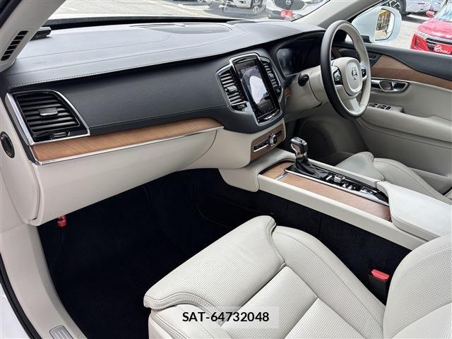 Volvo XC90 2021-01 6753820-16