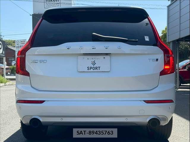 Volvo XC90 2017-12 6817887-13