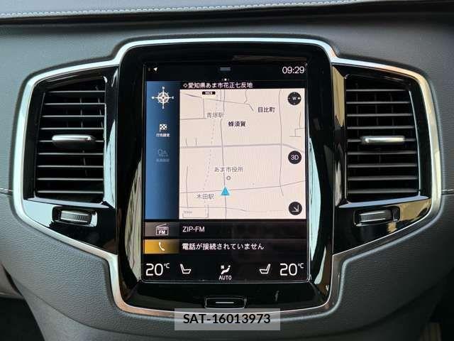 Volvo XC90 2021-12 6915087-11