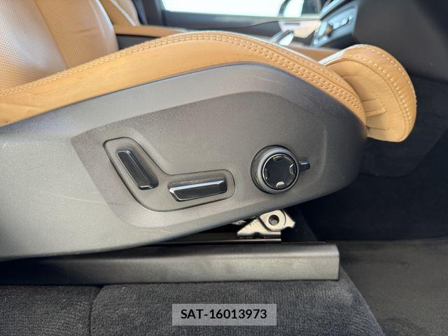 Volvo XC90 2021-12 6915087-22