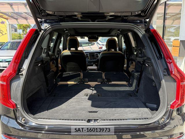 Volvo XC90 2021-12 6915087-29
