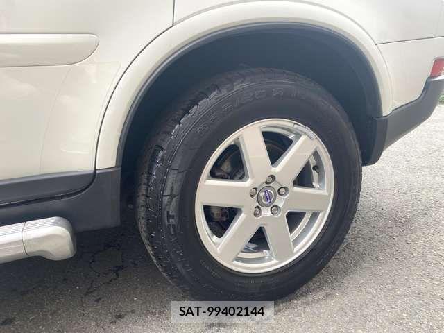 Volvo XC90 2009-09 6915086-12