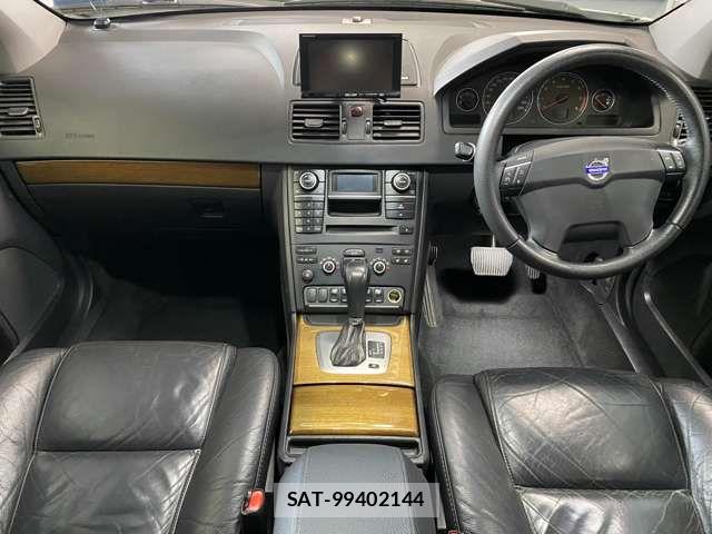 Volvo XC90 2009-09 6915086-17