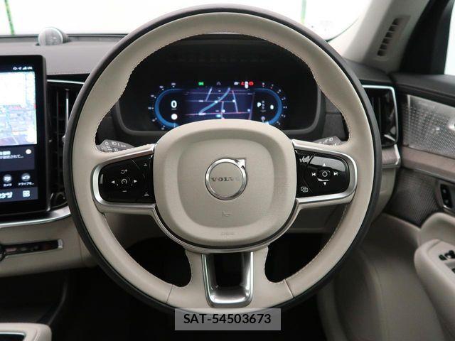 Volvo XC90 2025-02 7061292-9