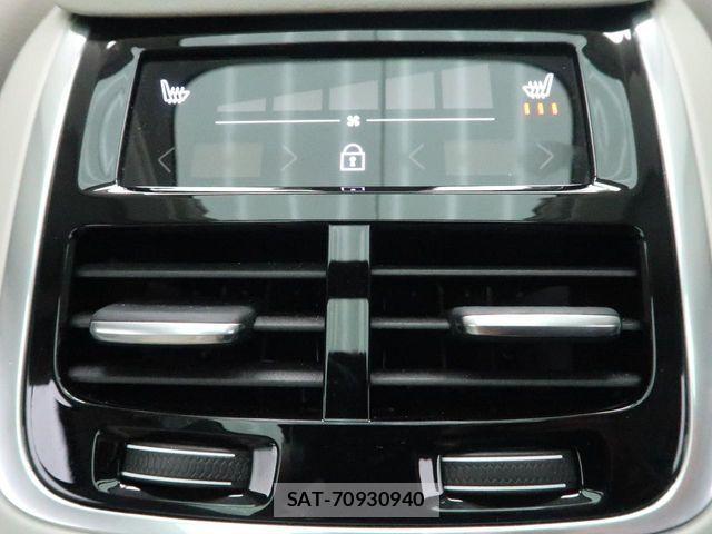 Volvo XC90 2024-03 7061293-18
