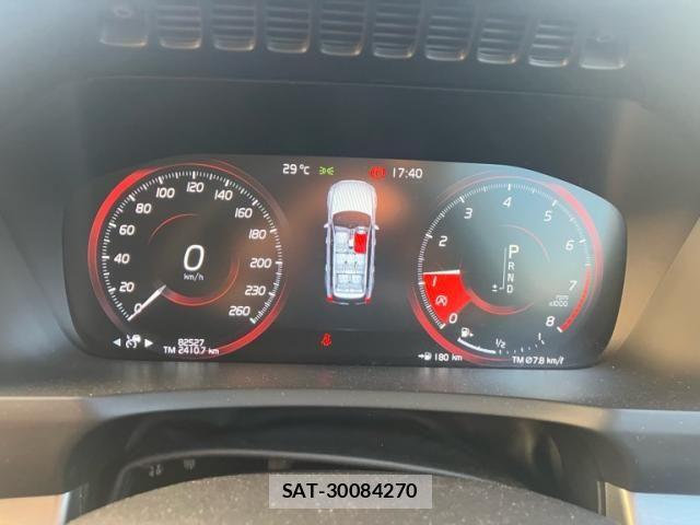 Volvo XC90 2017-08 7226831-16