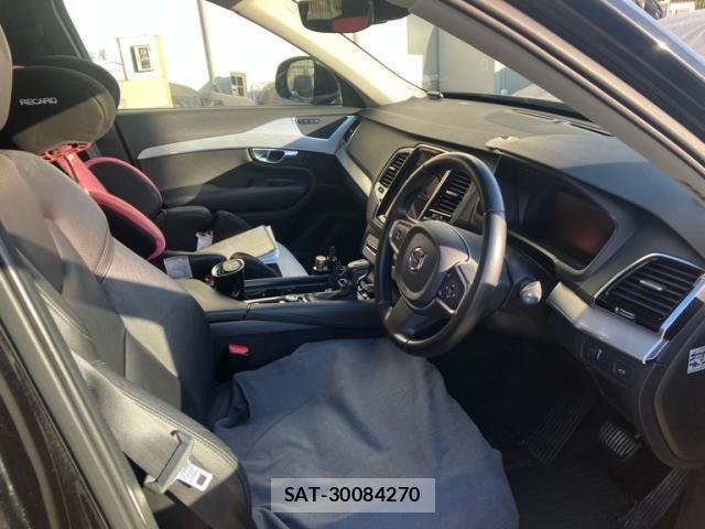 Volvo XC90 2017-08 7226831-6