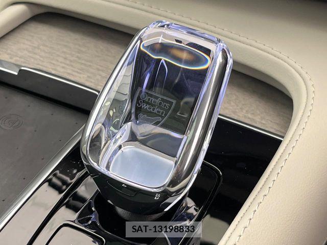 Volvo XC90 2024-08 7226834-9