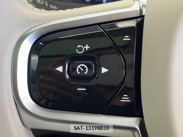 Volvo XC90 2024-08 7226834-8