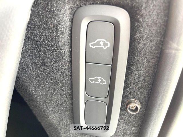 Volvo XC90 2023-08 7226836-8