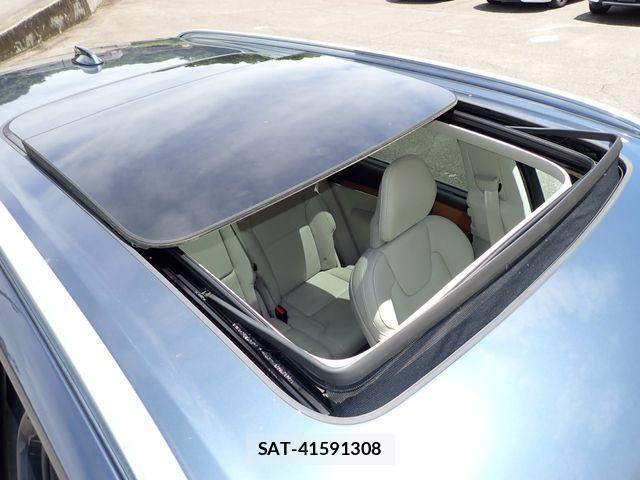 Volvo XC90 2018-01 7252767-10