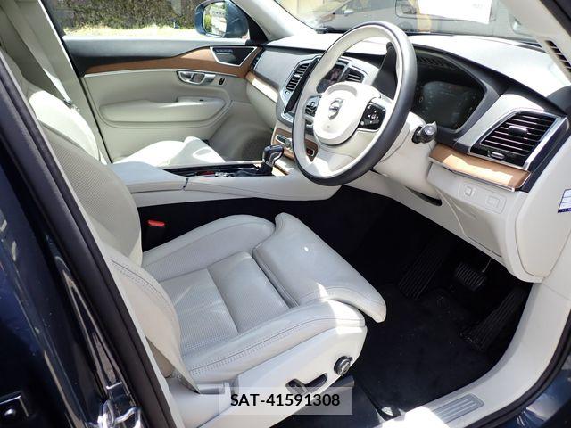Volvo XC90 2018-01 7252767-1