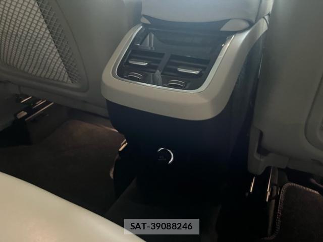 Volvo XC90 2020-11 7252760-12