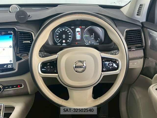 Volvo XC90 2022-05 7252762-7