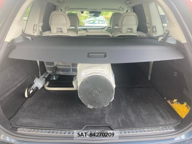 Volvo XC90 2019-09 7331011-13