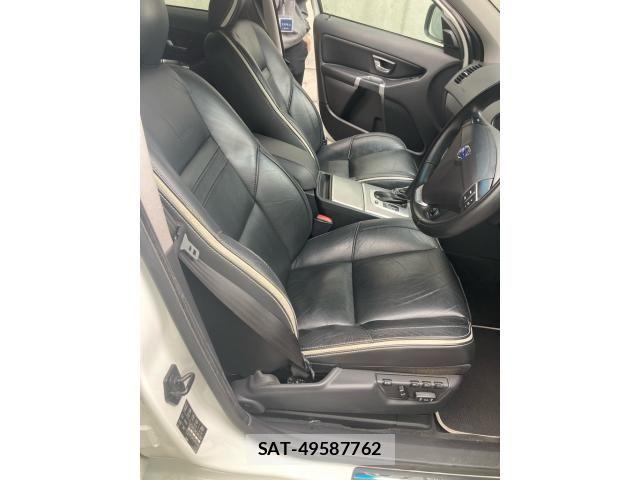 Volvo XC90 2009-09 7331006-8
