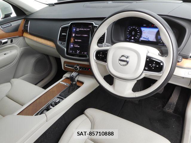 Volvo XC90 2020-12 7360380-1