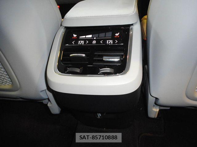 Volvo XC90 2020-12 7360380-26