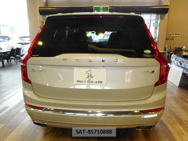 Volvo XC90 2020-12 7360380-4