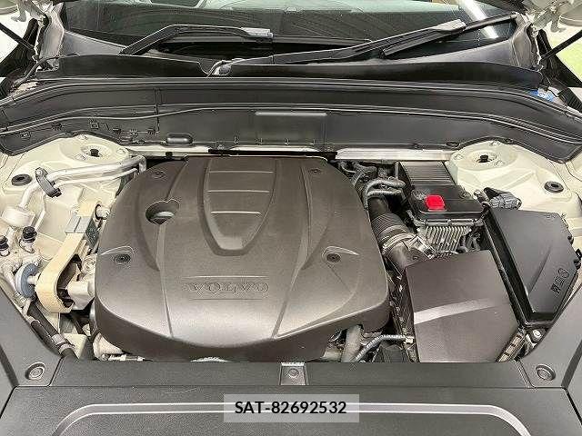 Volvo XC90 2019-09 7360379-11