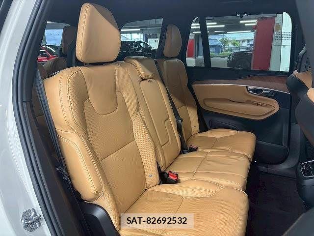 Volvo XC90 2019-09 7360379-7