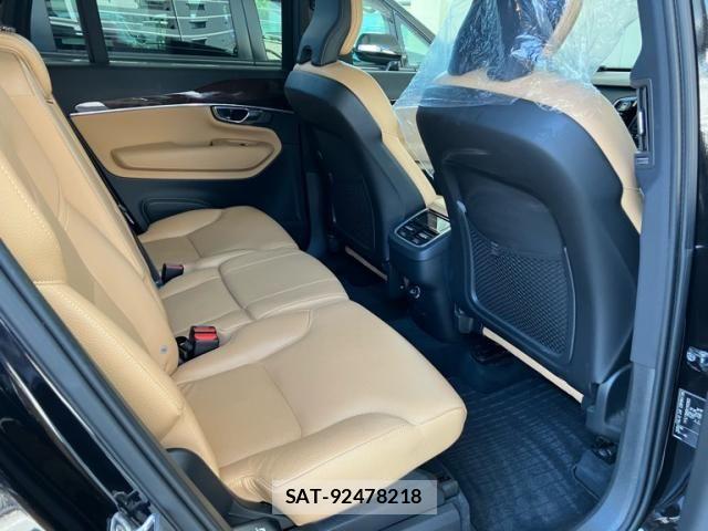 Volvo XC90 2018-12 7510398-12