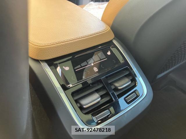 Volvo XC90 2018-12 7510398-22