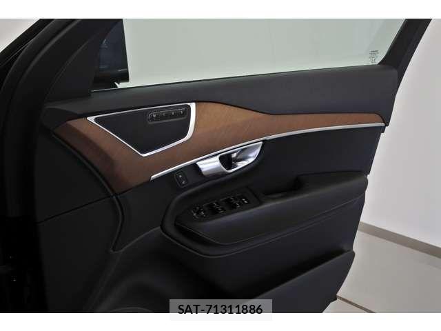 Volvo XC90 2018-05 7621169-16