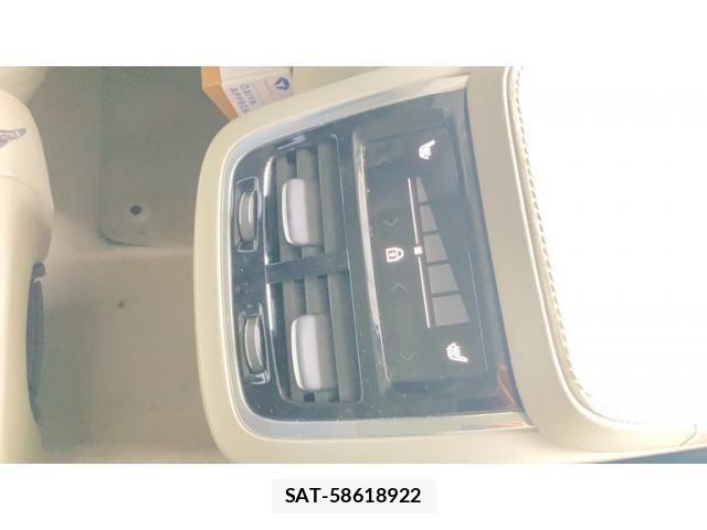 Volvo XC90 2019-05 7621171-18