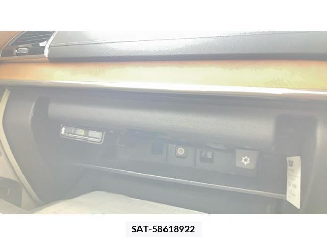 Volvo XC90 2019-05 7621171-25