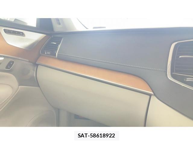 Volvo XC90 2019-05 7621171-26
