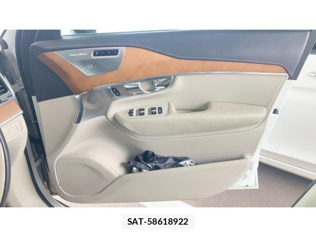 Volvo XC90 2019-05 7621171-27