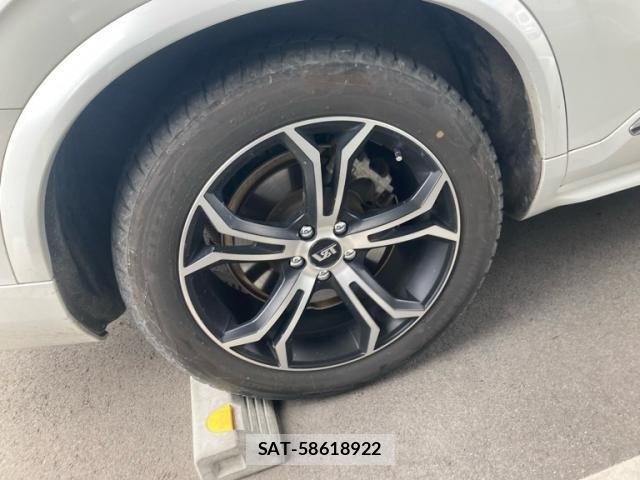 Volvo XC90 2019-05 7621171-4