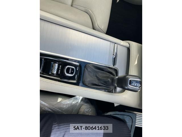 Volvo XC90 2017-03 7730488-19