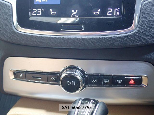 Volvo XC90 2018-05 7730489-17