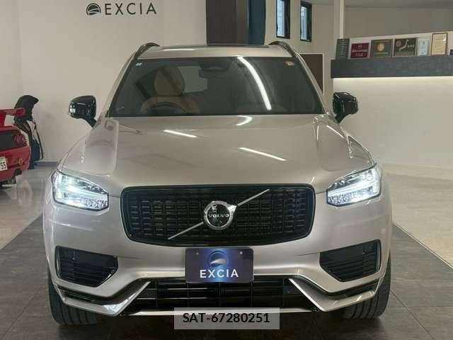 Volvo XC90 2022-12 7730486-2