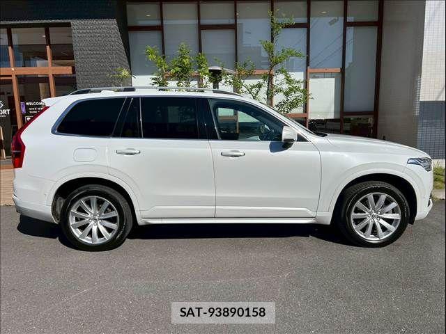 Volvo XC90 2018-03 7730487-14