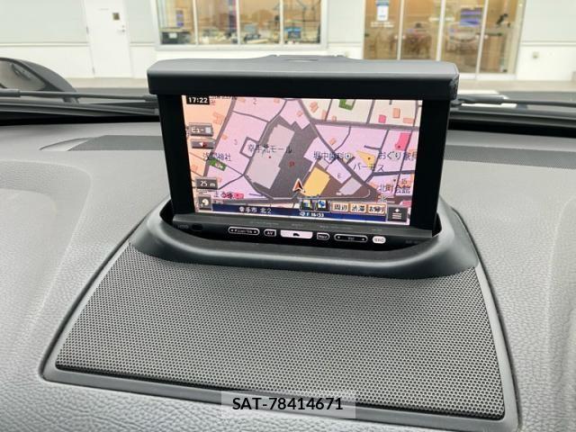 Volvo XC90 2009-08 7790297-11