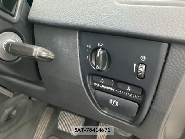 Volvo XC90 2009-08 7790297-15